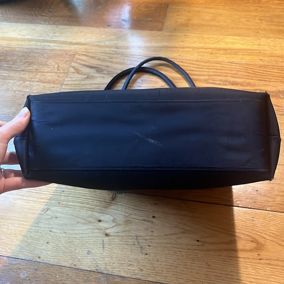 Classic Prada nylon tote bag - Picture 6 of 9